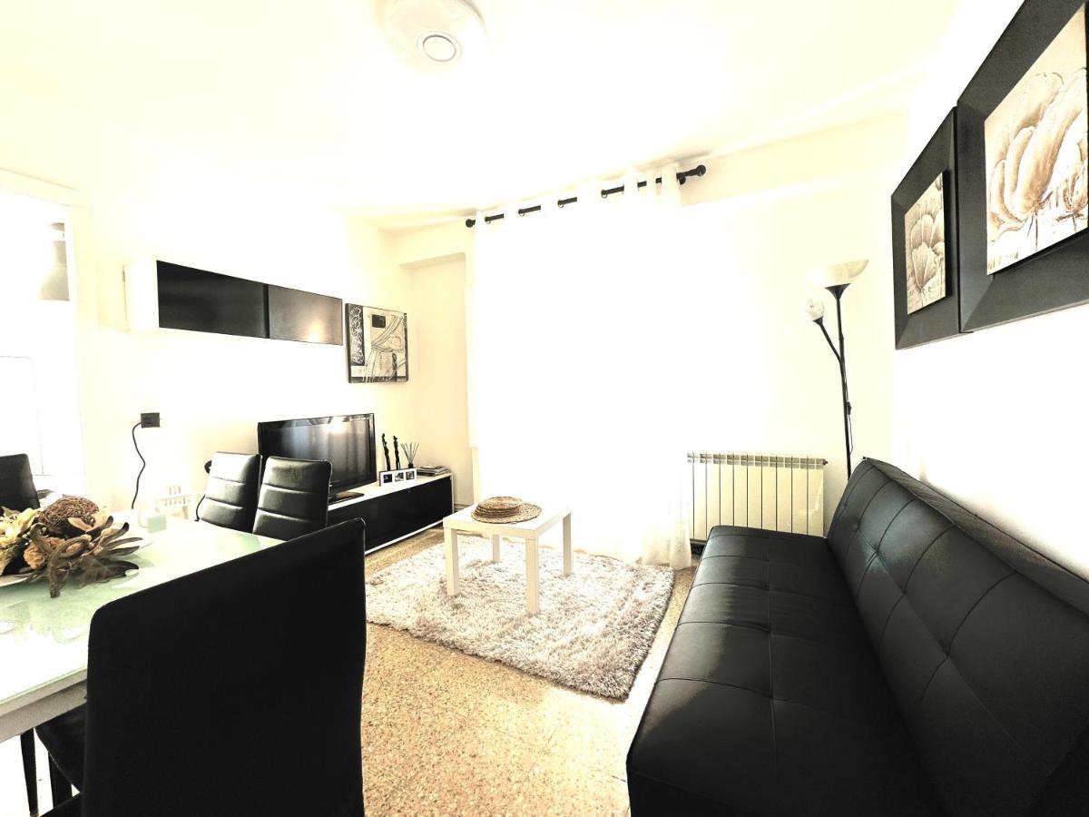 Apartamento Cebra Apartment Zaragoza Bagian luar foto